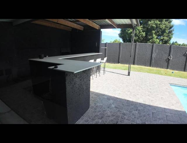 3 BEDROOM HOUSE FOR SALE IN GEORGE SOUTH